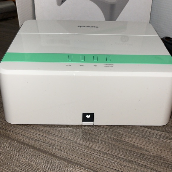 Tememdy Gel Nails LED Dryer Lamp with Timer – 48W Green - Picture 6 of 9